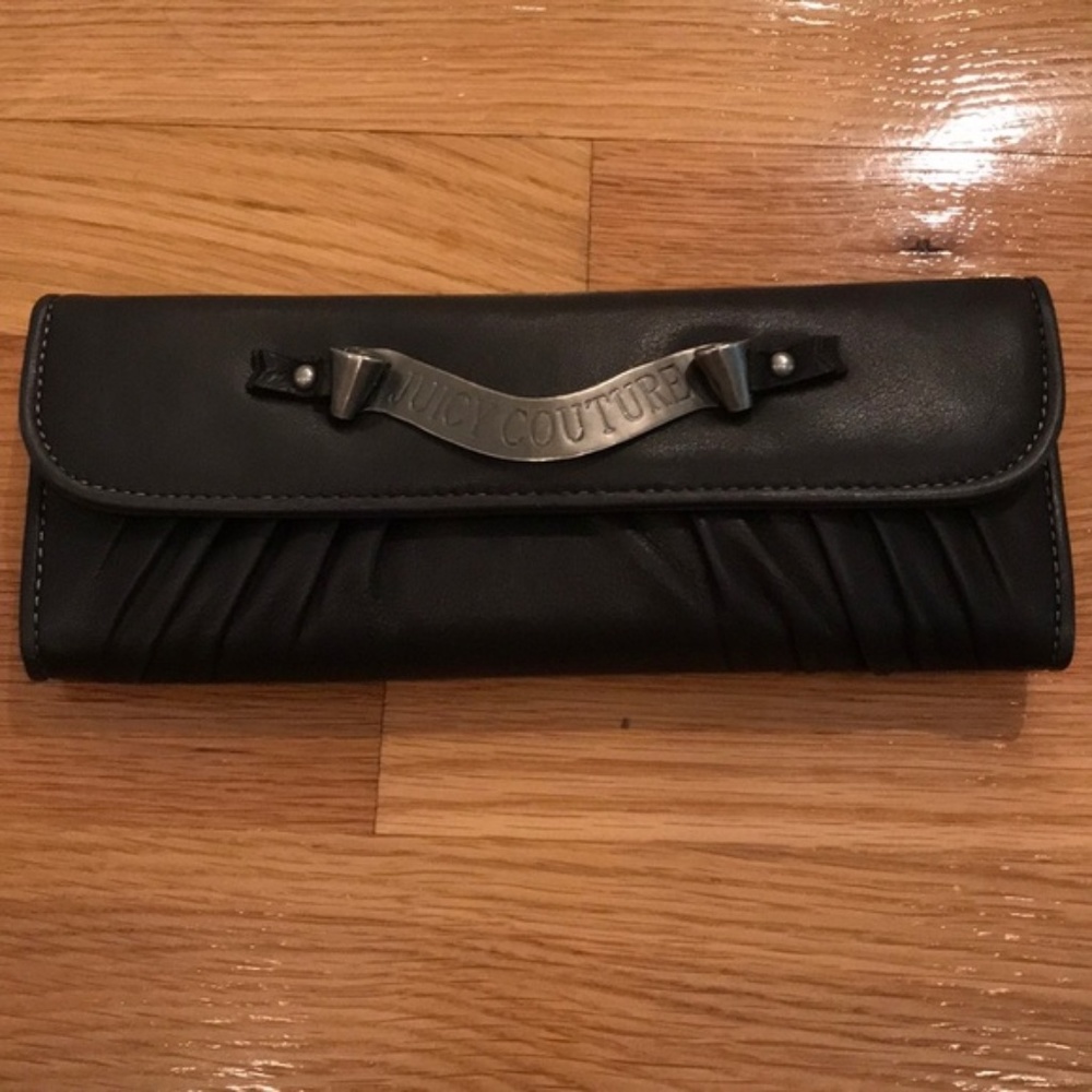 Juicy couture leather wallet